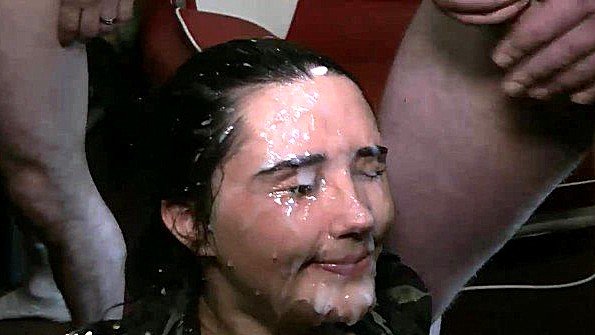 Порно ролик: 7бару ххх