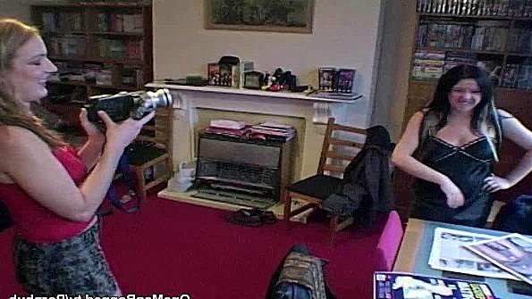 Порно ролик: sex video лошадь