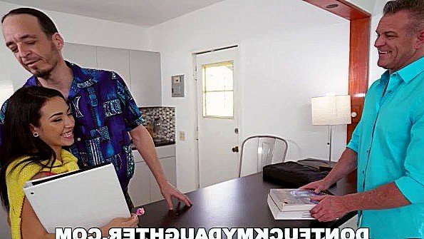 Порно ролик: секс сиганка