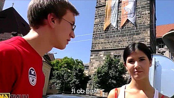 Порно ролик: кончить на попку