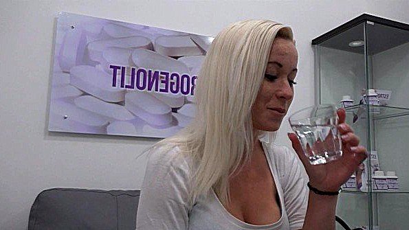 Порно ролик: kari koca seksi yapon