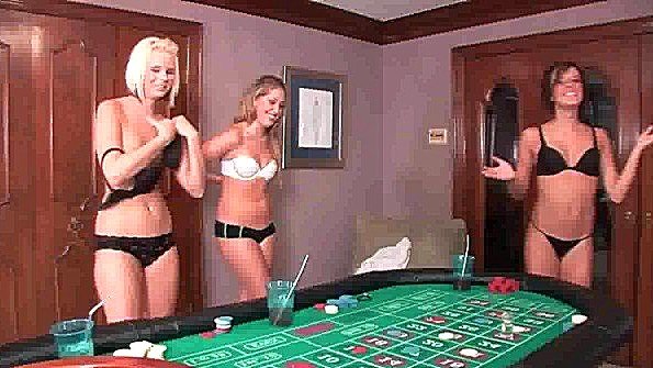 Порно ролик: legal teen