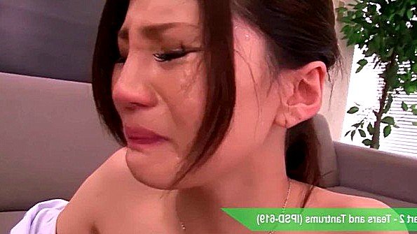 Порно ролик: порно с большим страпоном